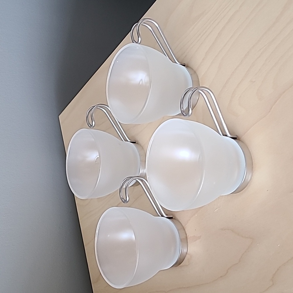 EUC Vintage Vitrosax Italy cups